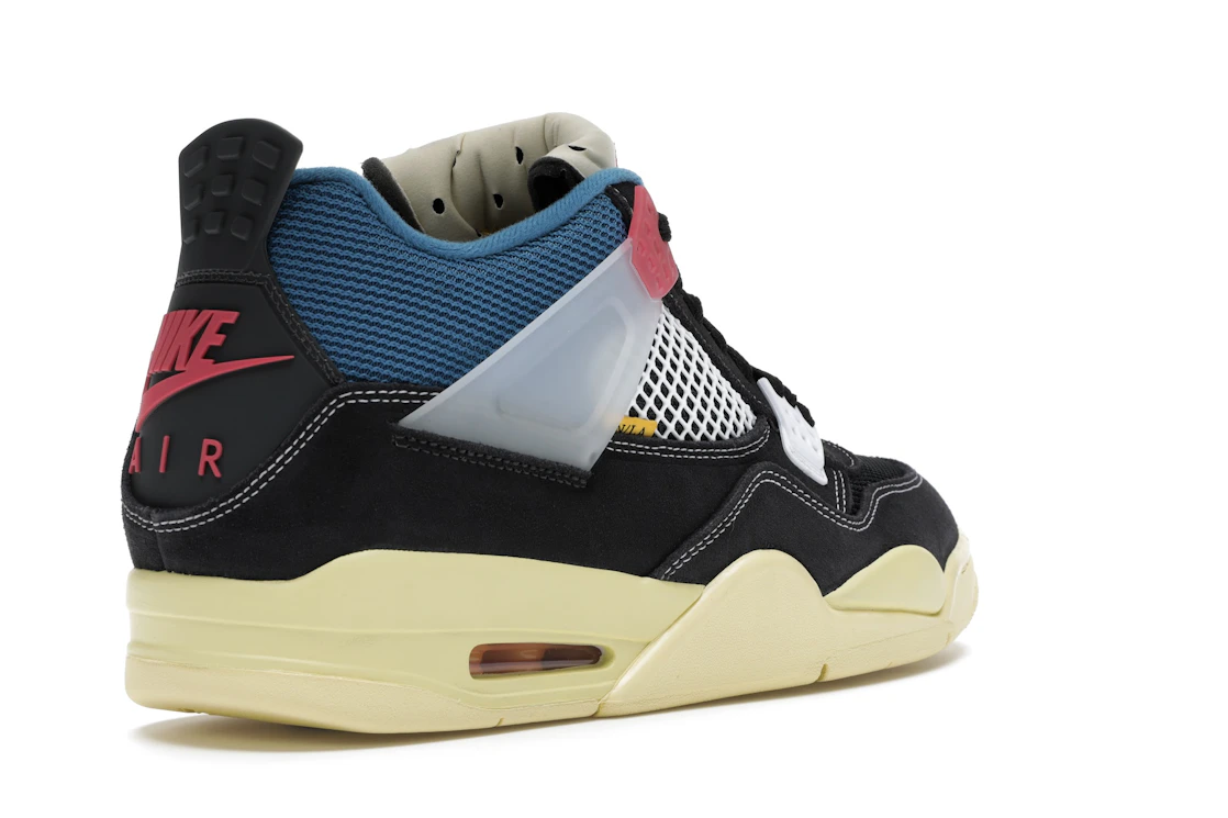 Vue 32 de Jordan 4 Retro Union Off Noir