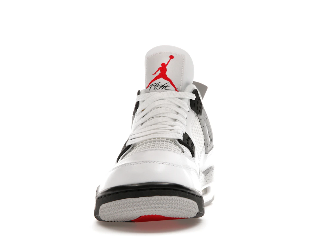 Vue 11 de Jordan 4 Retro White Cement (2016)