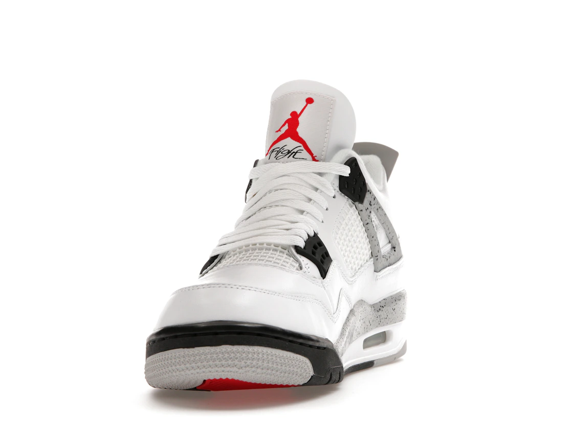 Vue 12 de Jordan 4 Retro White Cement (2016)