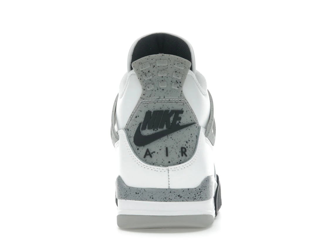 Vue 28 de Jordan 4 Retro White Cement (2025)