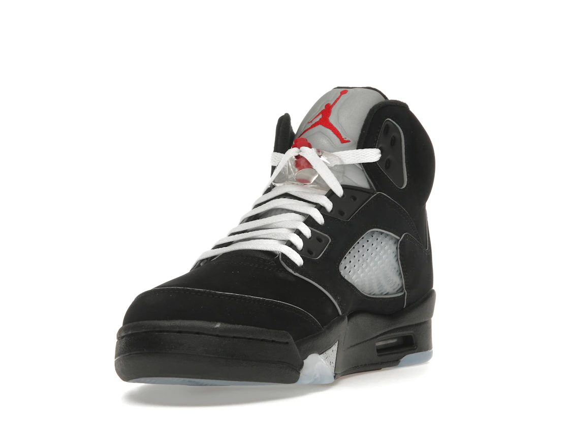 Vue 13 de Jordan 5 Retro OG Black Metallic Reimagined