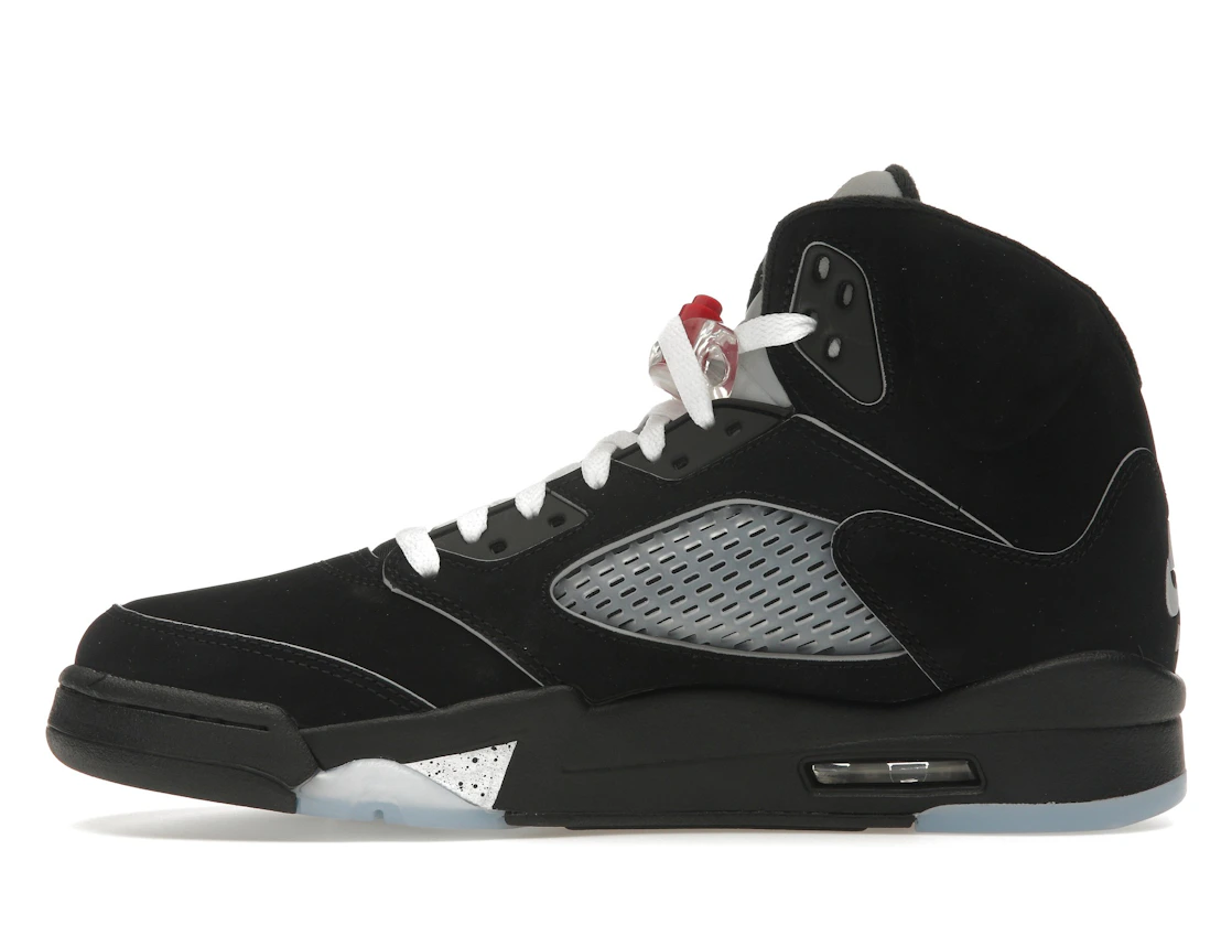 Vue 19 de Jordan 5 Retro OG Black Metallic Reimagined