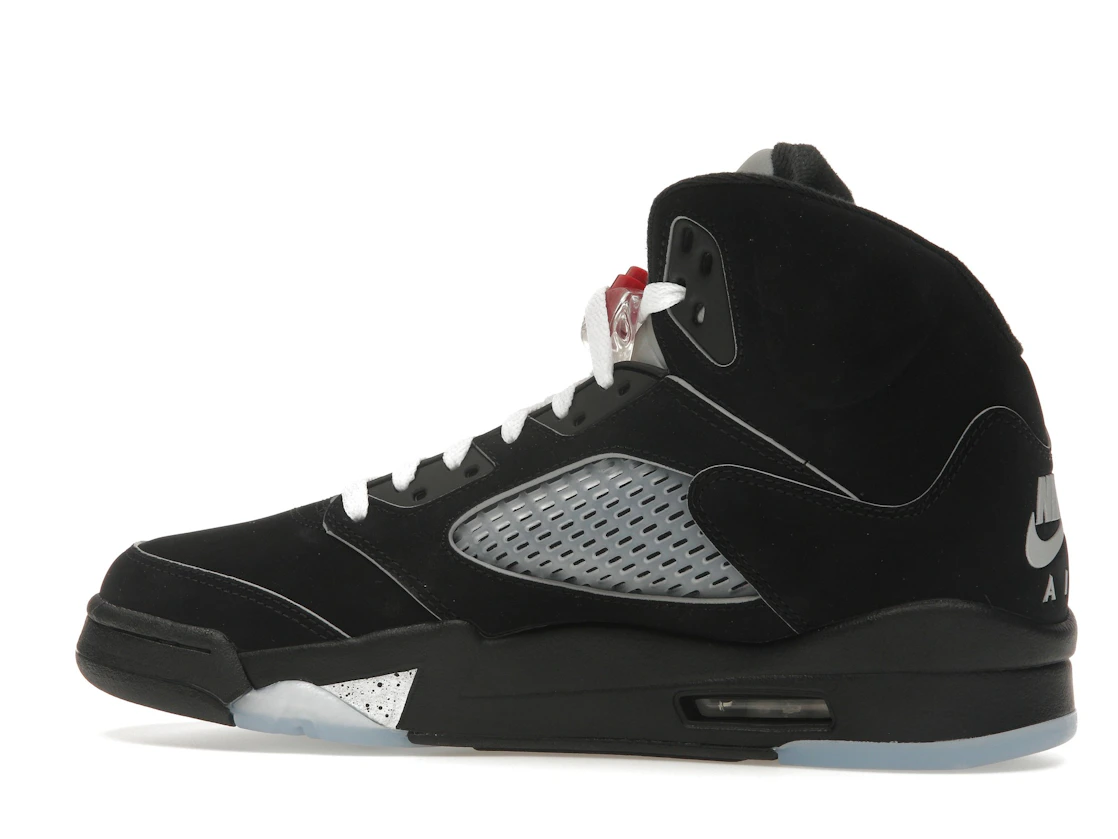 Vue 21 de Jordan 5 Retro OG Black Metallic Reimagined
