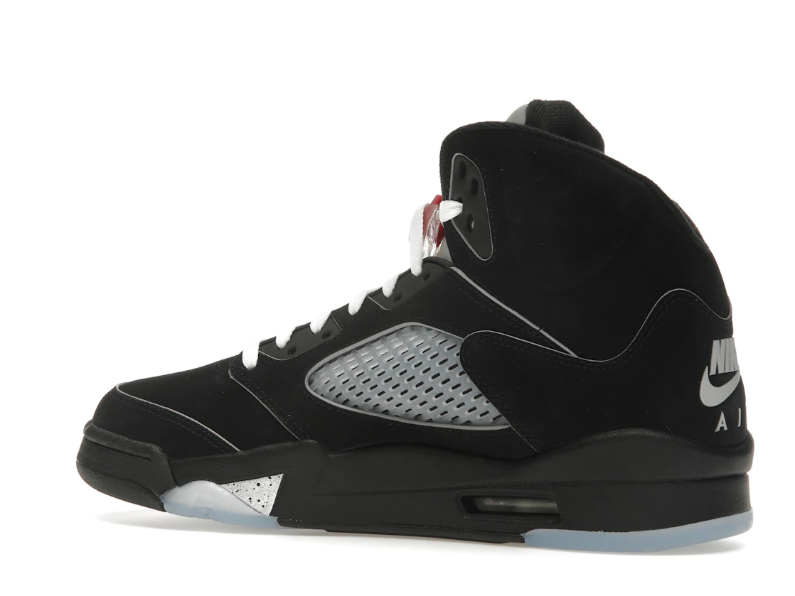 Vue 22 de Jordan 5 Retro OG Black Metallic Reimagined