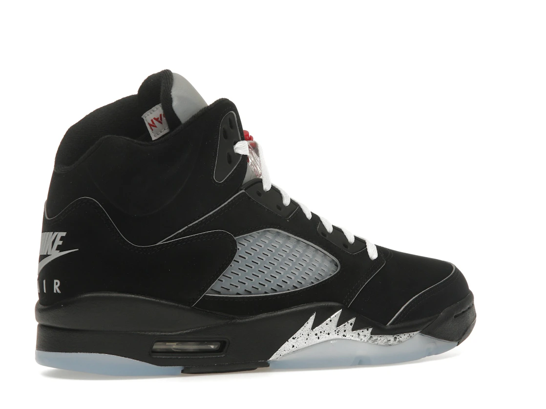 Vue 34 de Jordan 5 Retro OG Black Metallic Reimagined