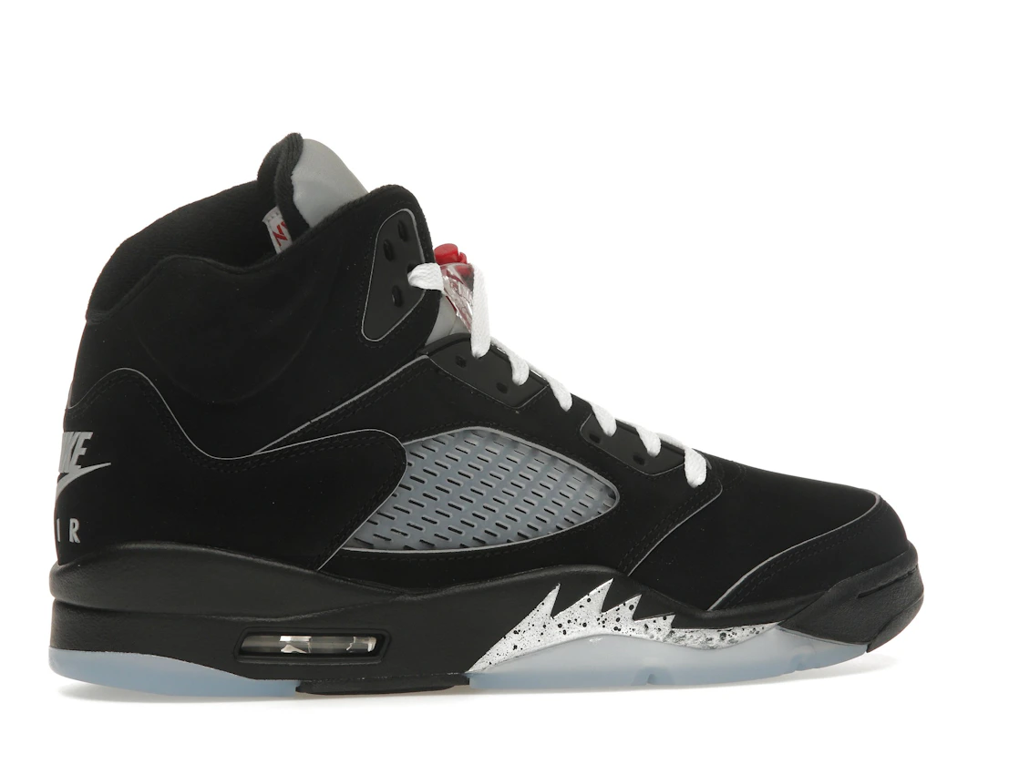 Vue 35 de Jordan 5 Retro OG Black Metallic Reimagined