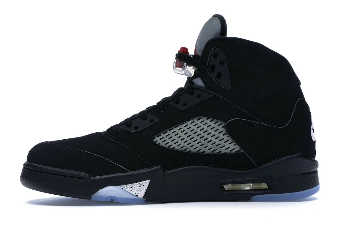 Vue 19 de Jordan 5 Retro Black Metallic (2016)