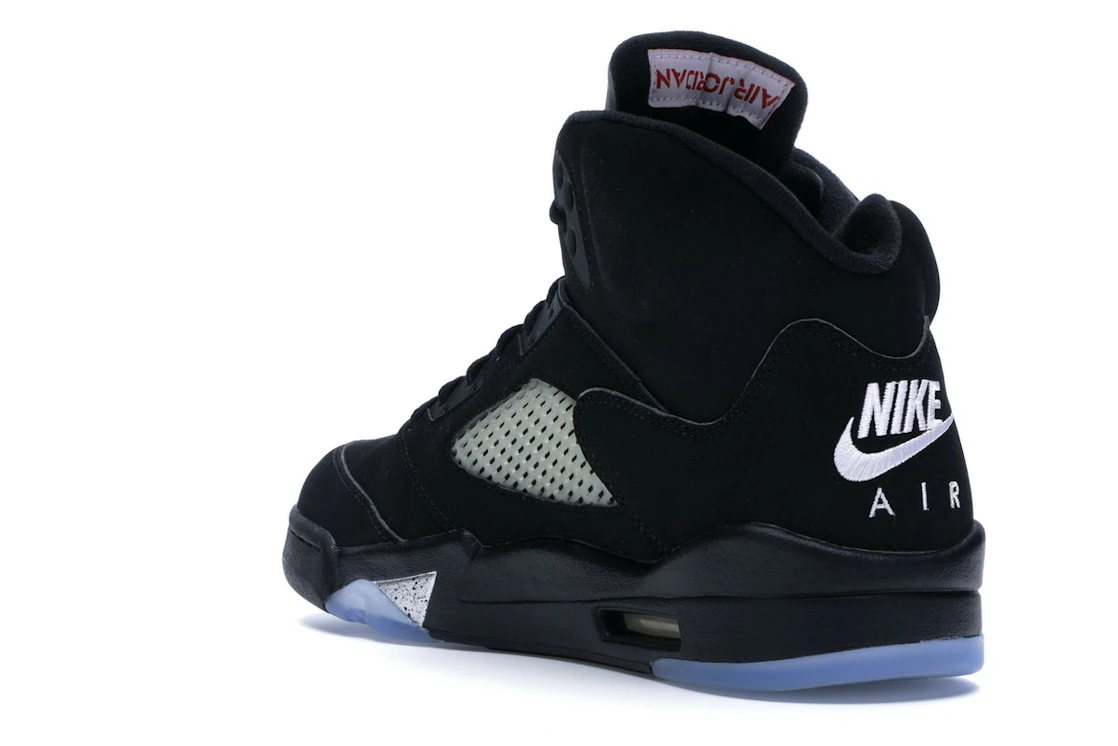 Vue 25 de Jordan 5 Retro Black Metallic (2016)