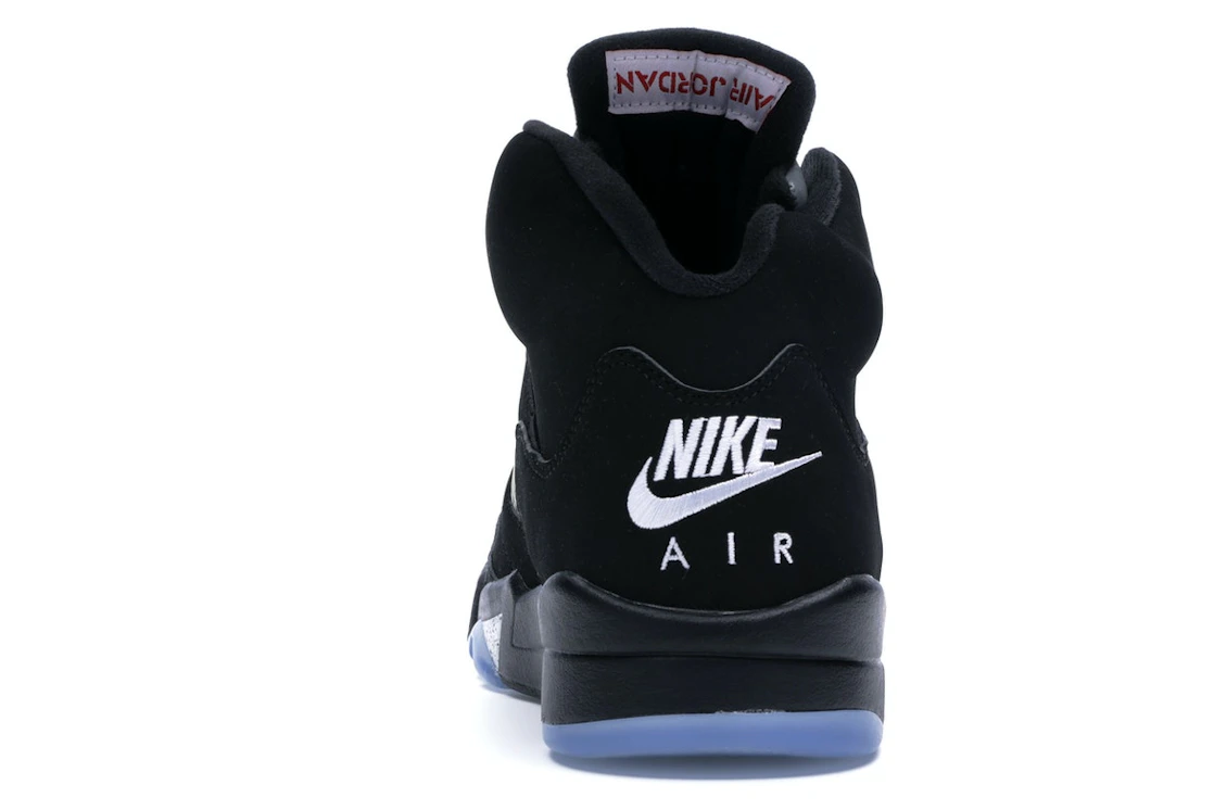 Vue 28 de Jordan 5 Retro Black Metallic (2016)