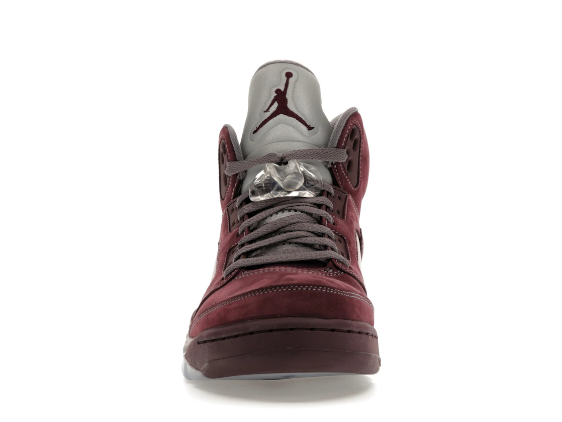 Vue 10 de Jordan 5 Retro Burgundy (2023)