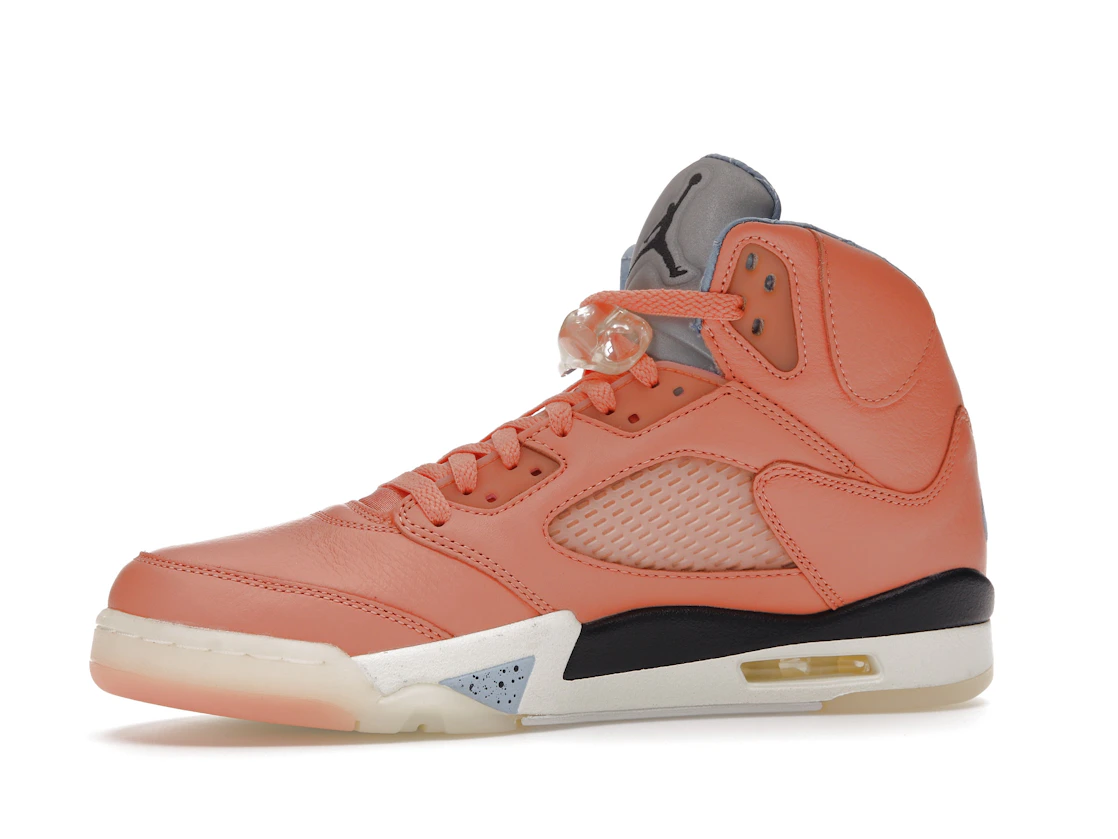 Vue 17 de Jordan 5 Retro DJ Khaled We The Best Crimson Bliss