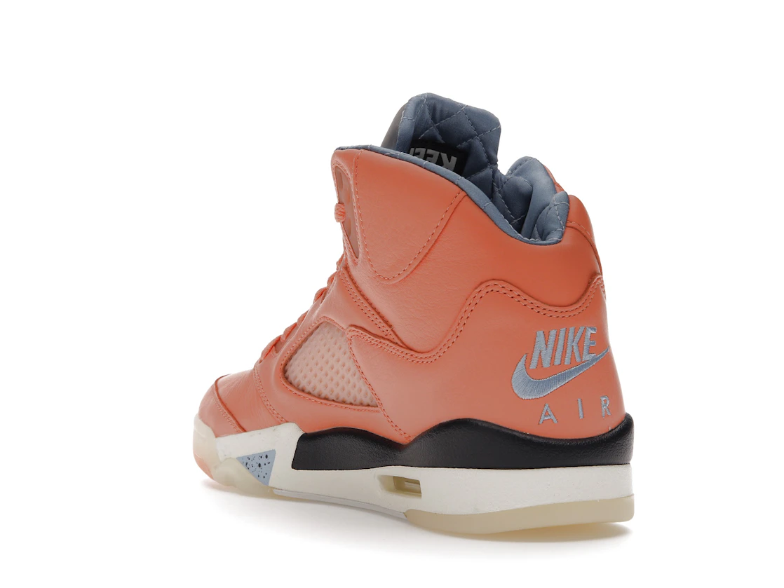 Vue 25 de Jordan 5 Retro DJ Khaled We The Best Crimson Bliss