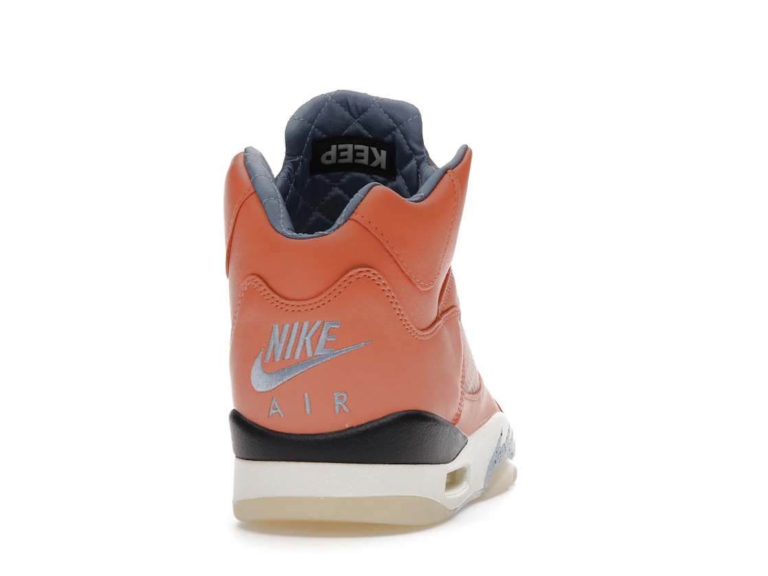 Vue 29 de Jordan 5 Retro DJ Khaled We The Best Crimson Bliss