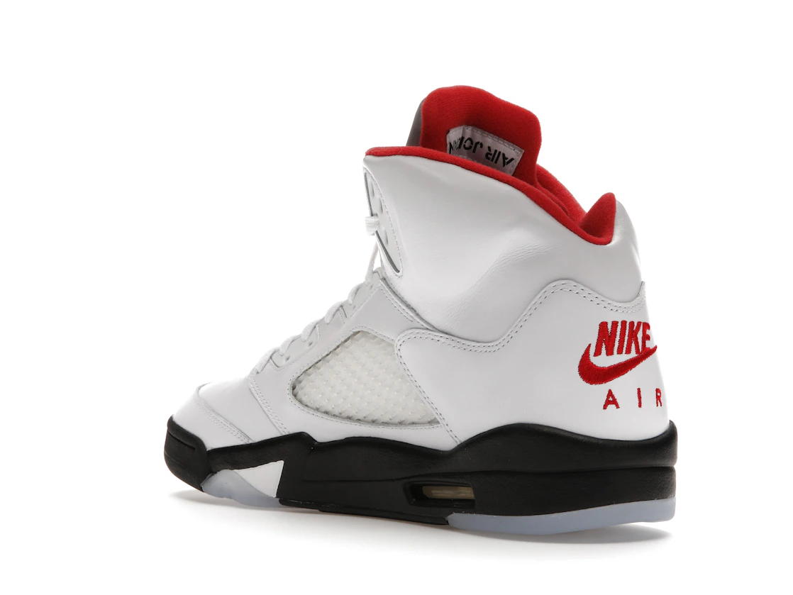 Vue 24 de Jordan 5 Retro Fire Red Silver Tongue (2020)