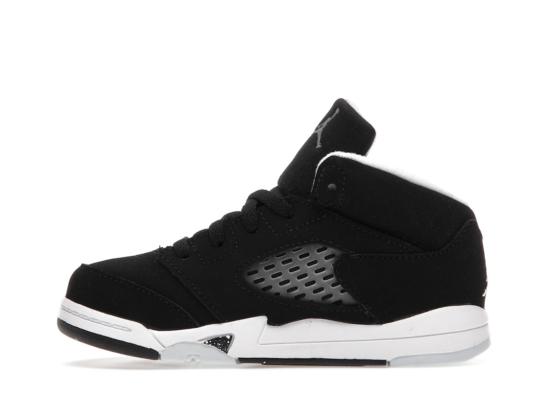 Vue 19 de Jordan 5 Retro Moonlight (2021) (TD)