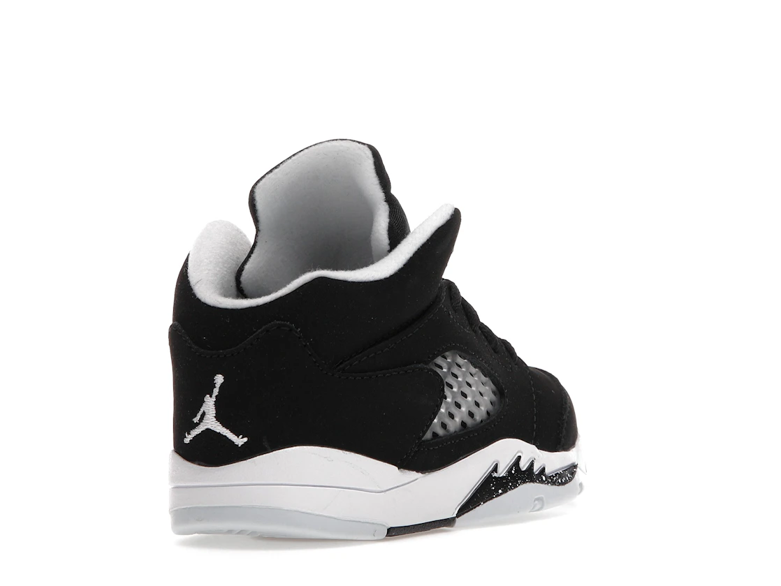 Vue 31 de Jordan 5 Retro Moonlight (2021) (TD)