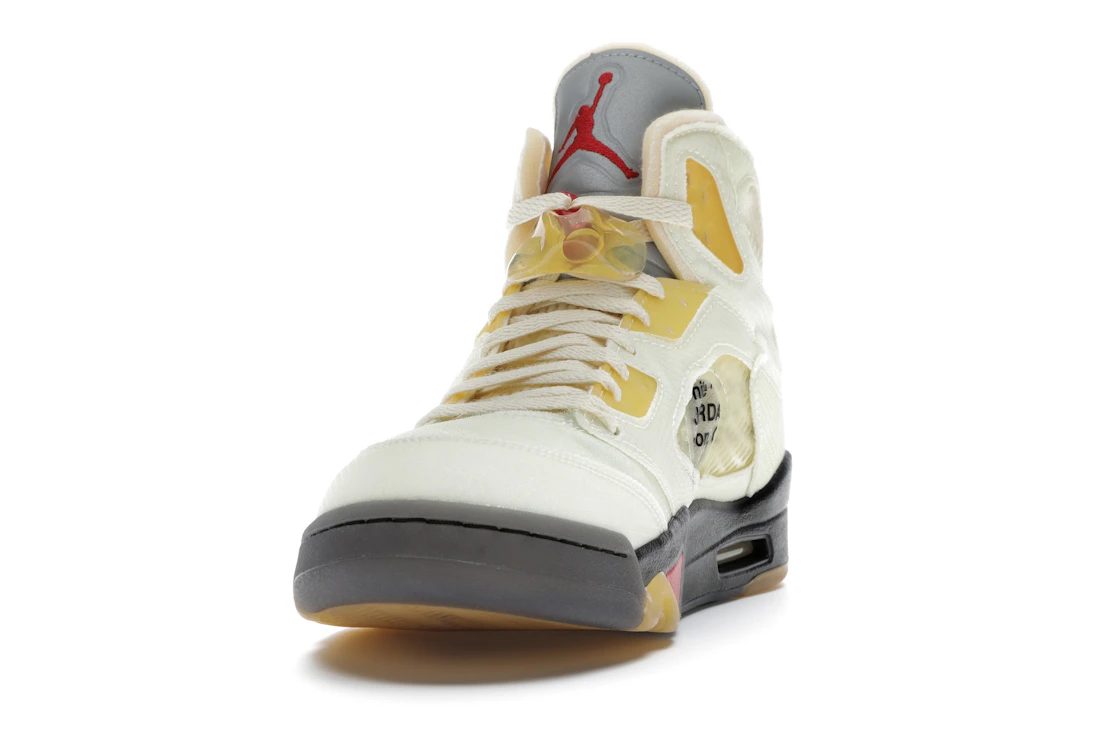 Vue 12 de Jordan 5 Retro Off-White Sail