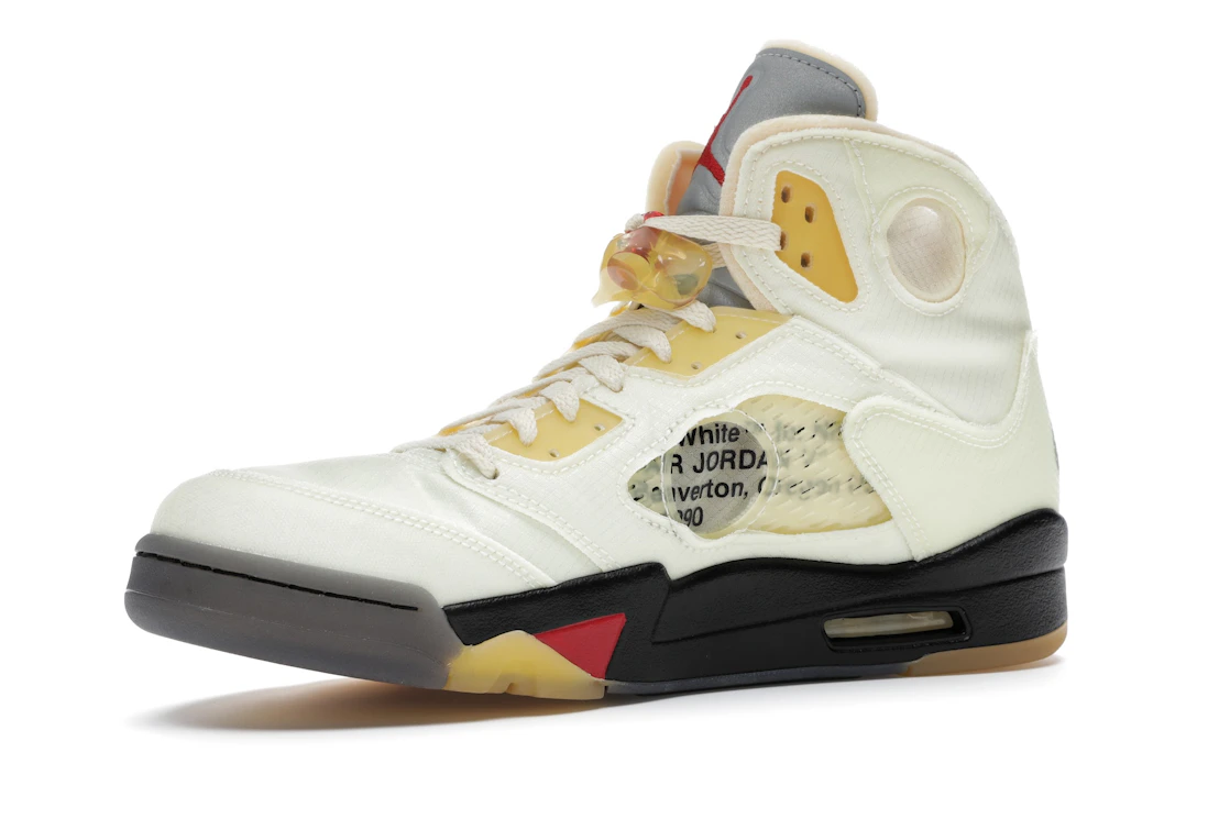Vue 16 de Jordan 5 Retro Off-White Sail