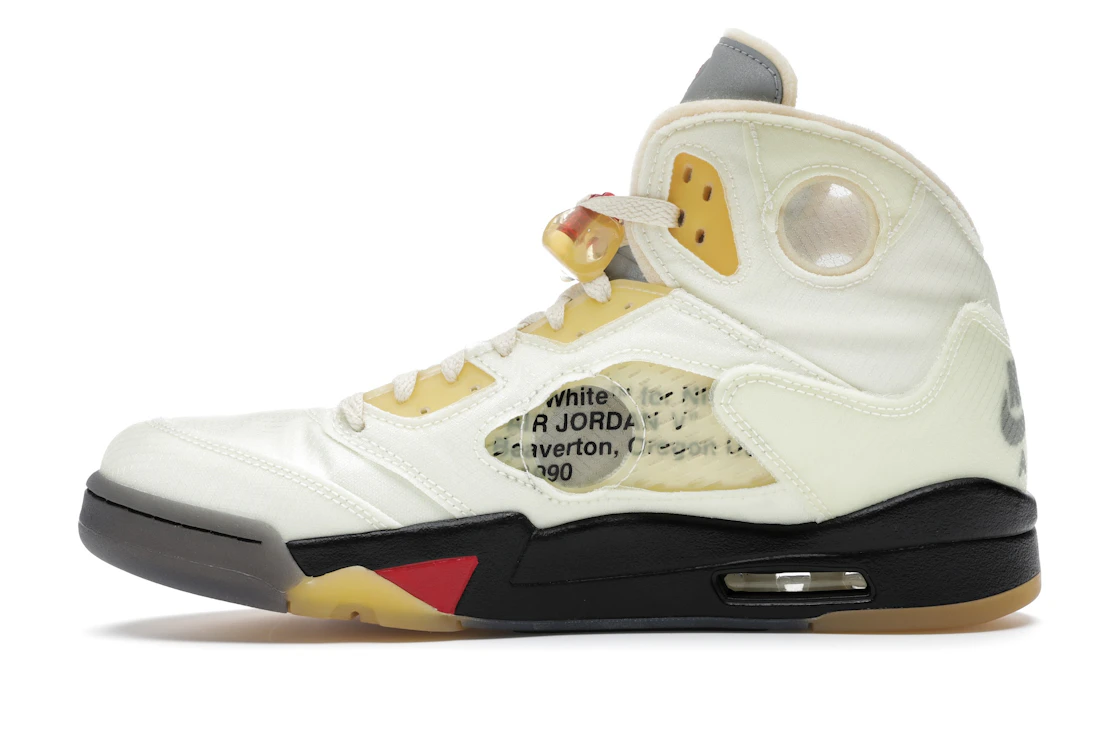 Vue 19 de Jordan 5 Retro Off-White Sail