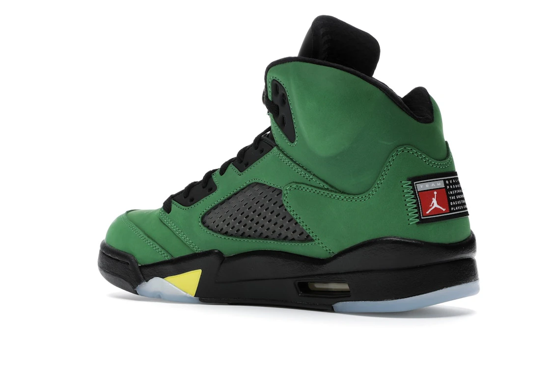 Vue 23 de Jordan 5 Retro SE Oregon
