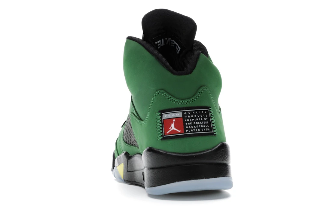 Vue 27 de Jordan 5 Retro SE Oregon