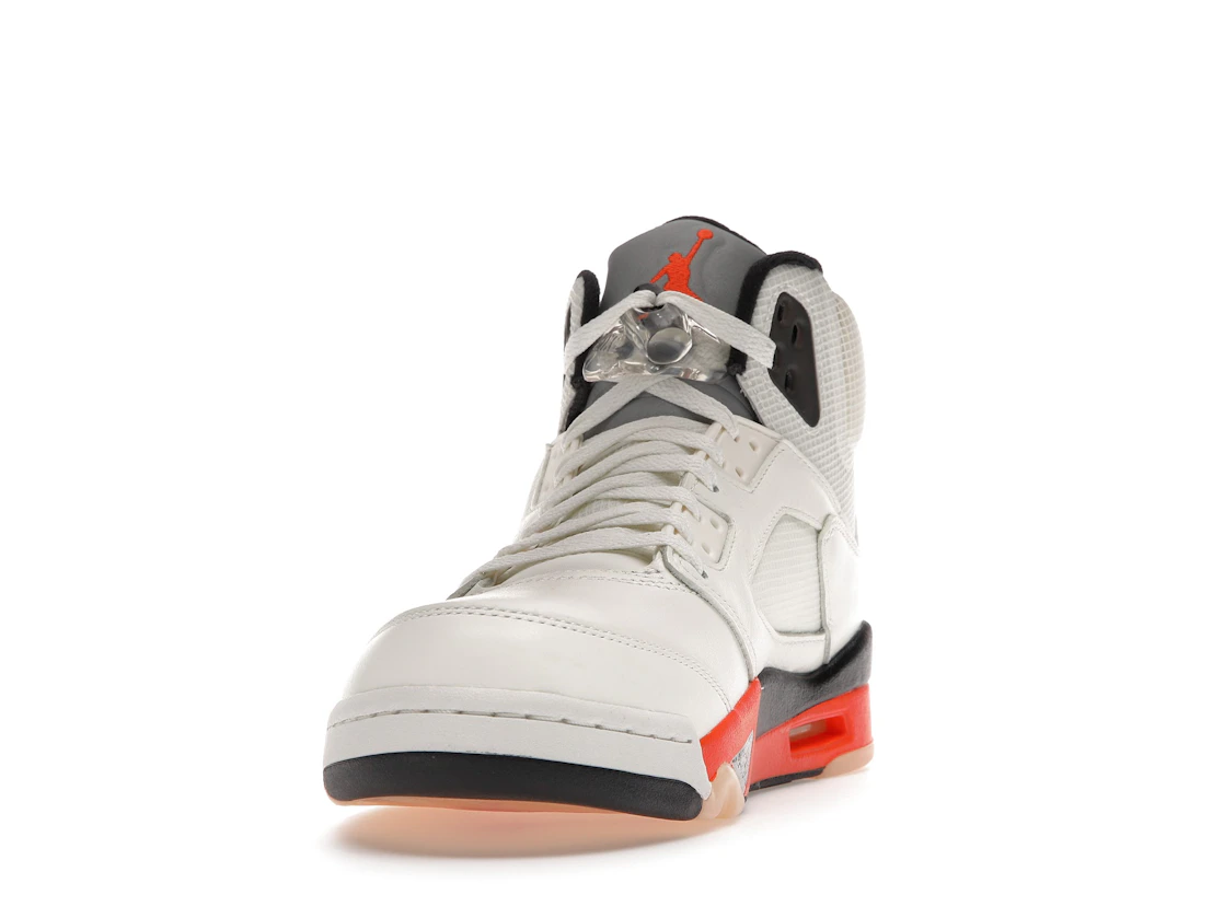 Vue 12 de Jordan 5 Retro Shattered Backboard