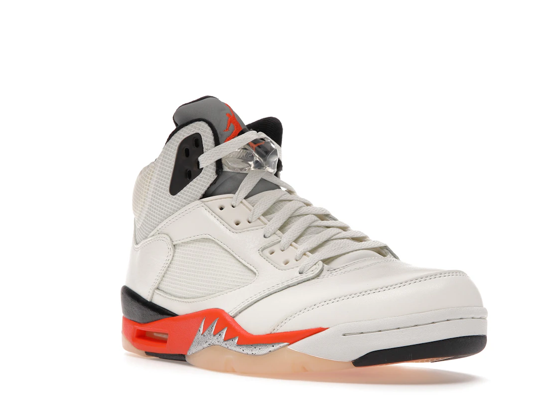 Vue 6 de Jordan 5 Retro Shattered Backboard