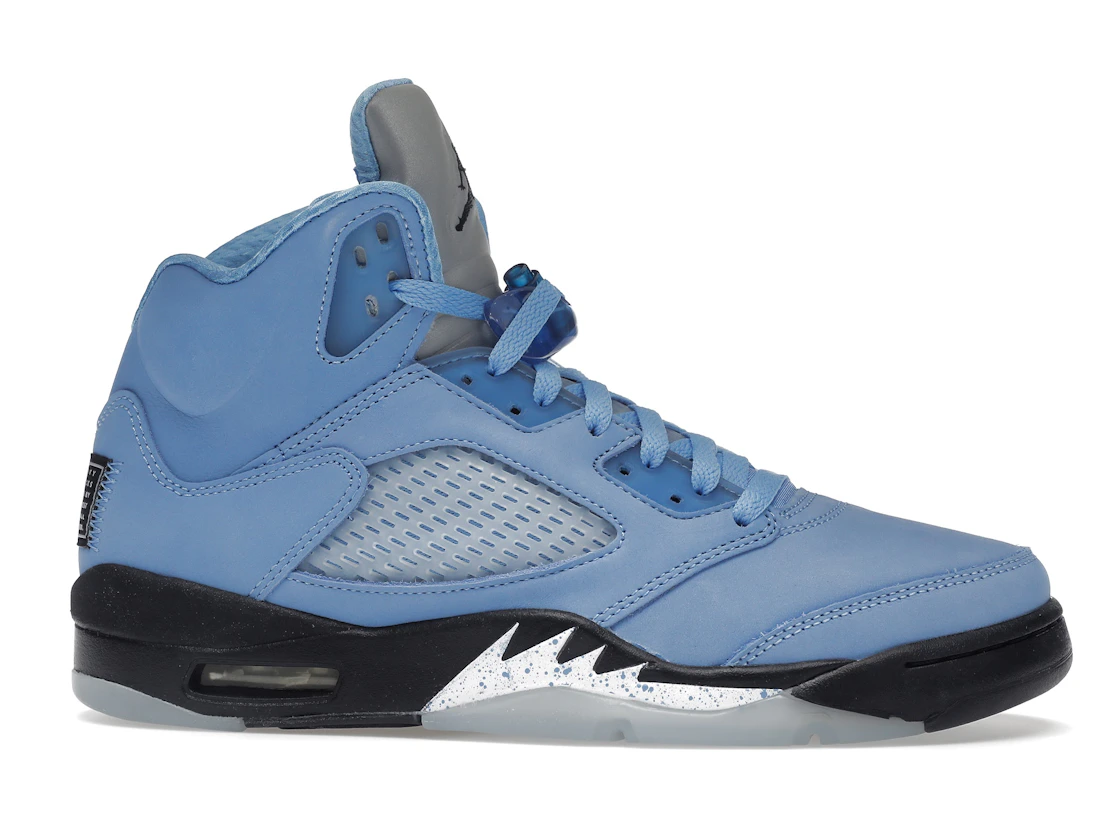 Vue 2 de Jordan 5 Retro UNC University Blue