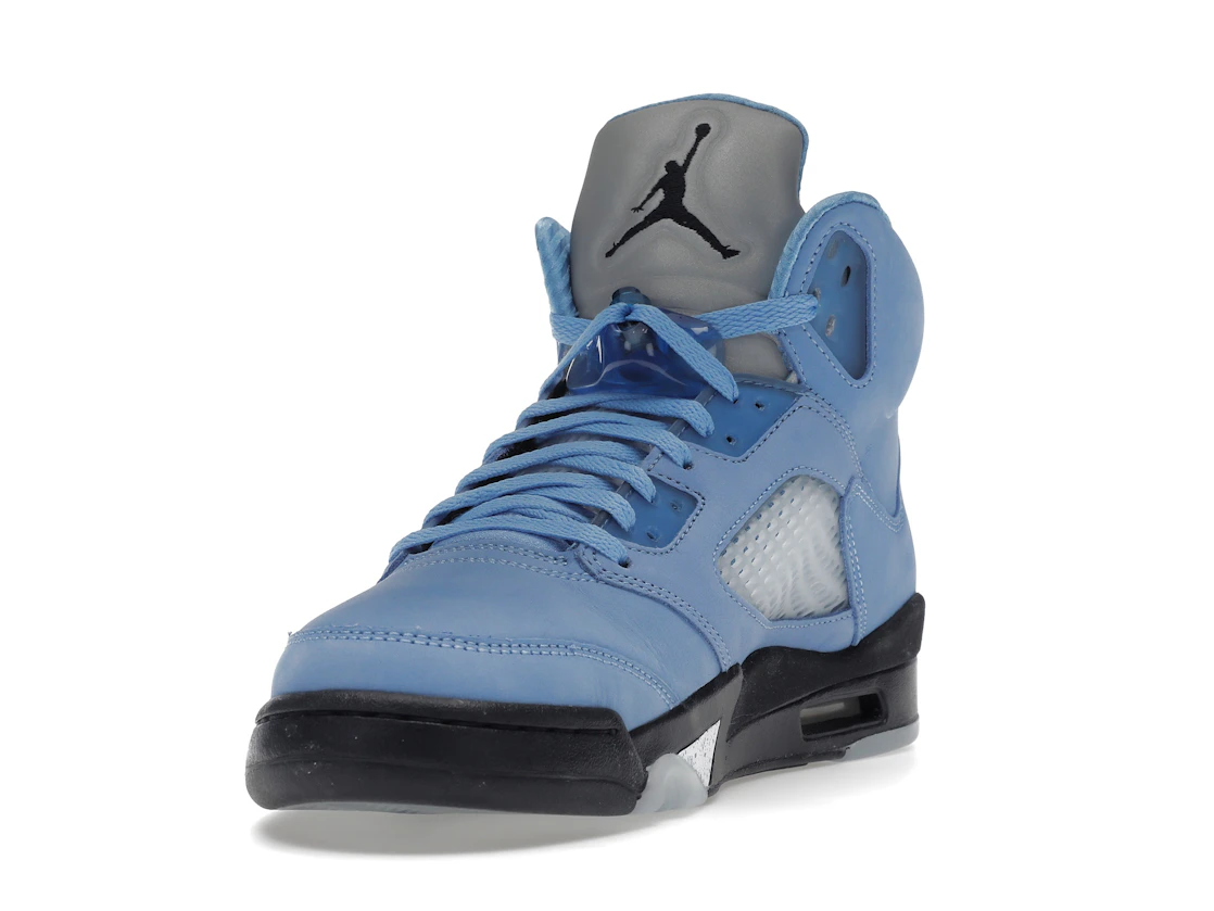 Vue 13 de Jordan 5 Retro UNC University Blue