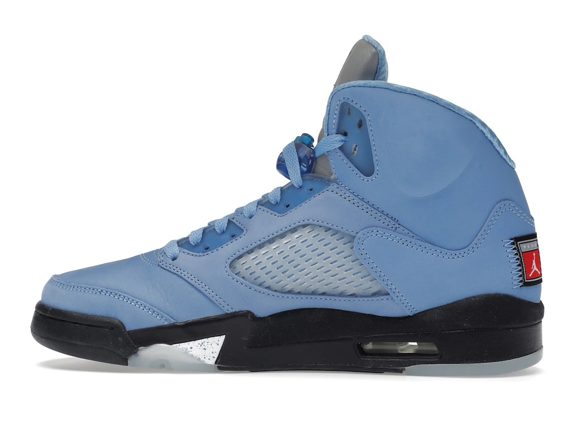 Vue 20 de Jordan 5 Retro UNC University Blue