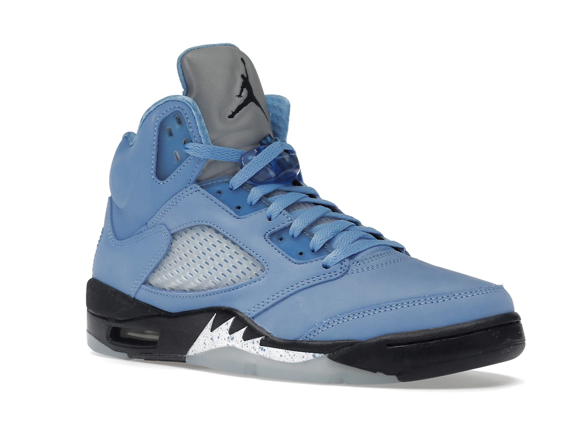 Vue 5 de Jordan 5 Retro UNC University Blue