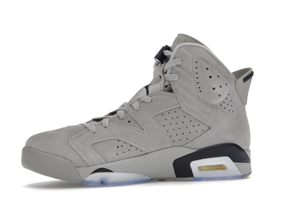 Vue 17 de Jordan 6 Retro Georgetown (2022)