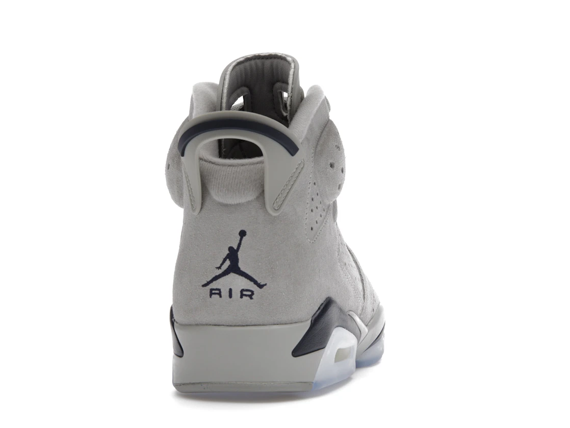 Vue 29 de Jordan 6 Retro Georgetown (2022)