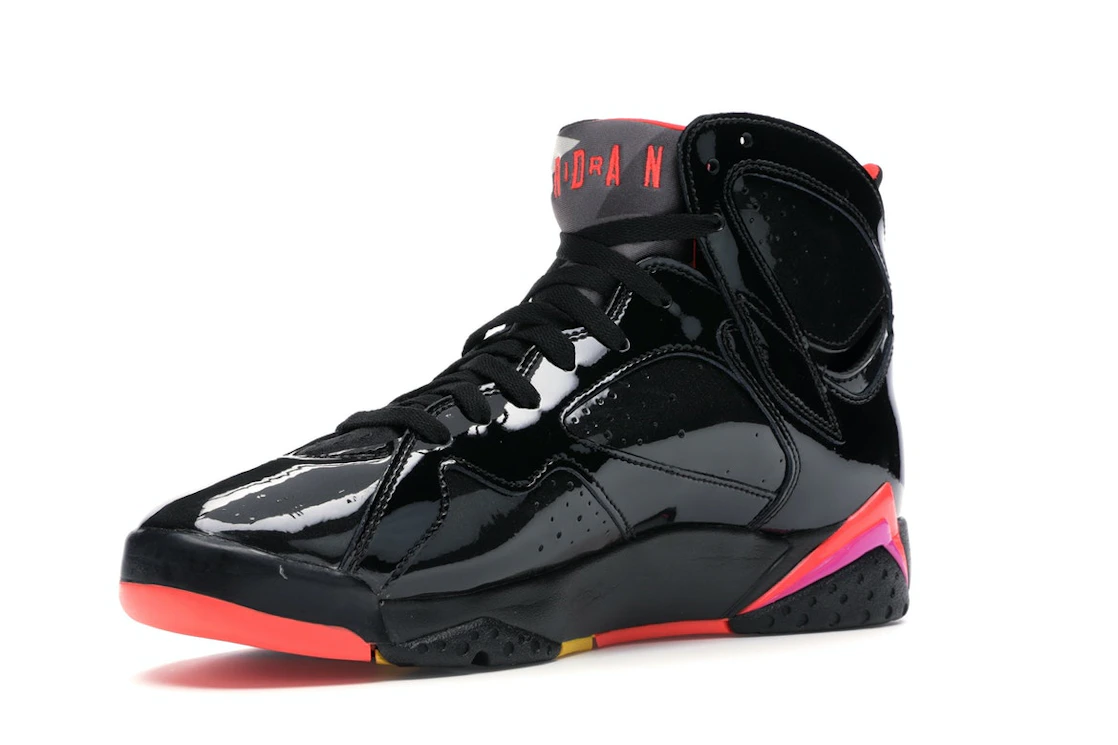 Vue 15 de Jordan 7 Retro Black Patent 