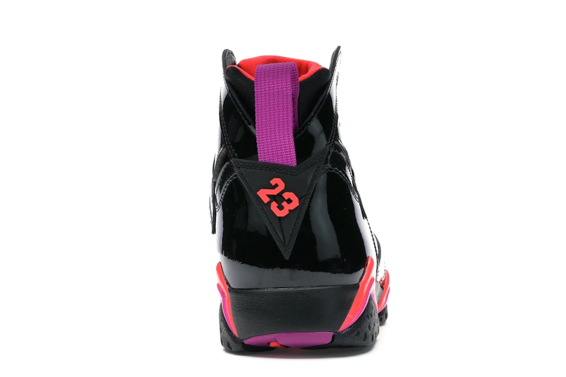 Vue 28 de Jordan 7 Retro Black Patent 