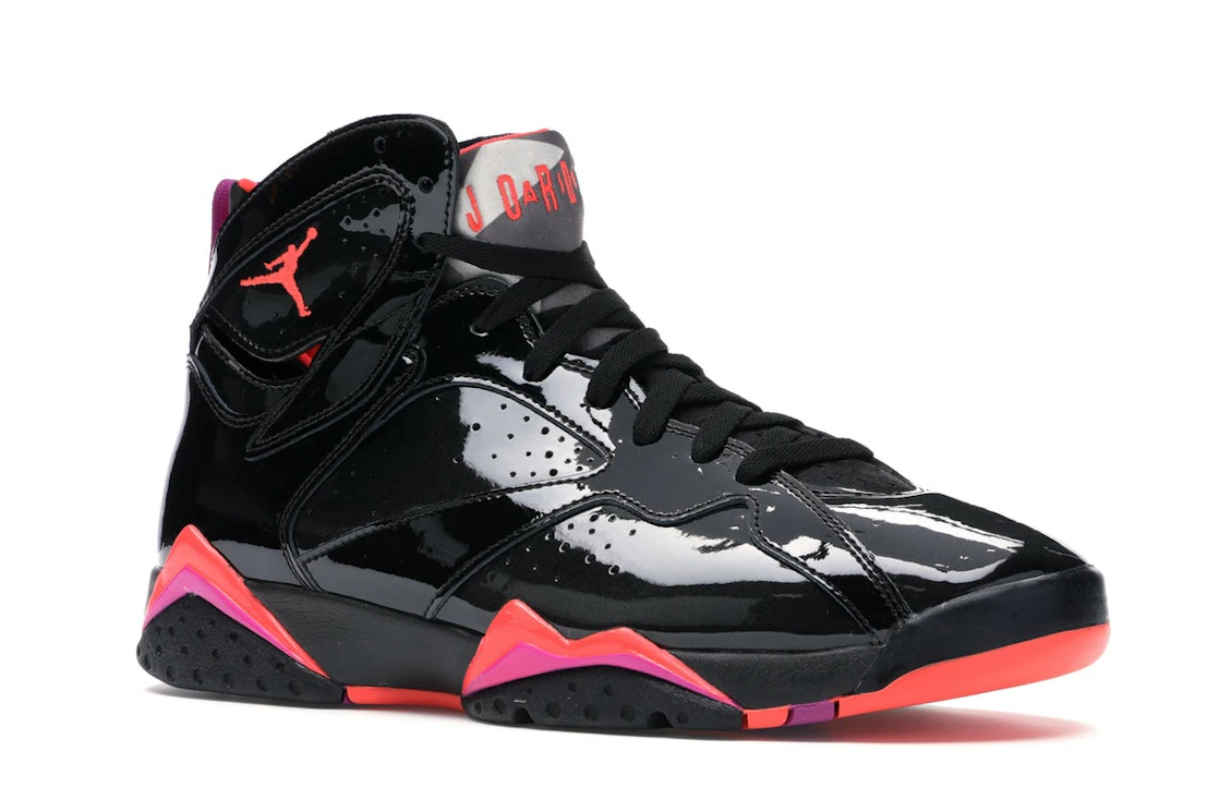 Vue 4 de Jordan 7 Retro Black Patent 