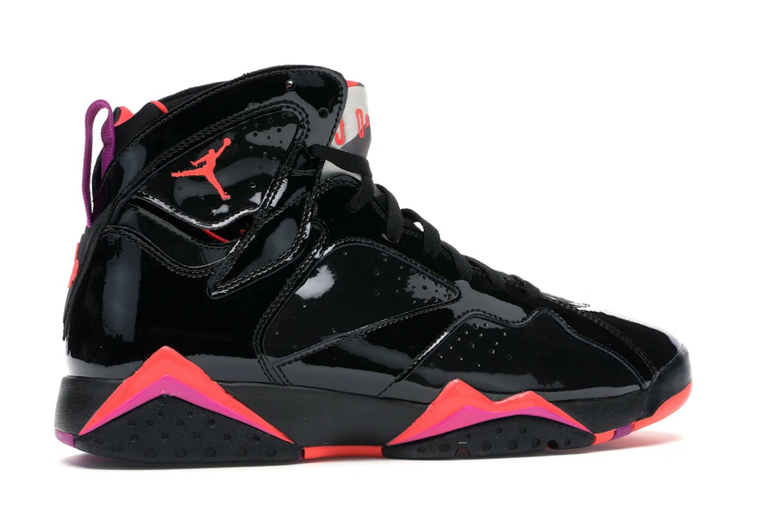 Vue 35 de Jordan 7 Retro Black Patent 