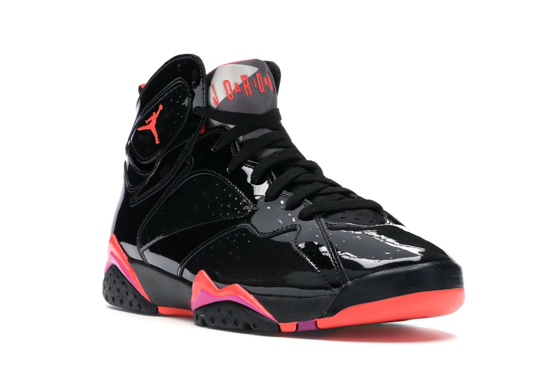 Vue 6 de Jordan 7 Retro Black Patent 