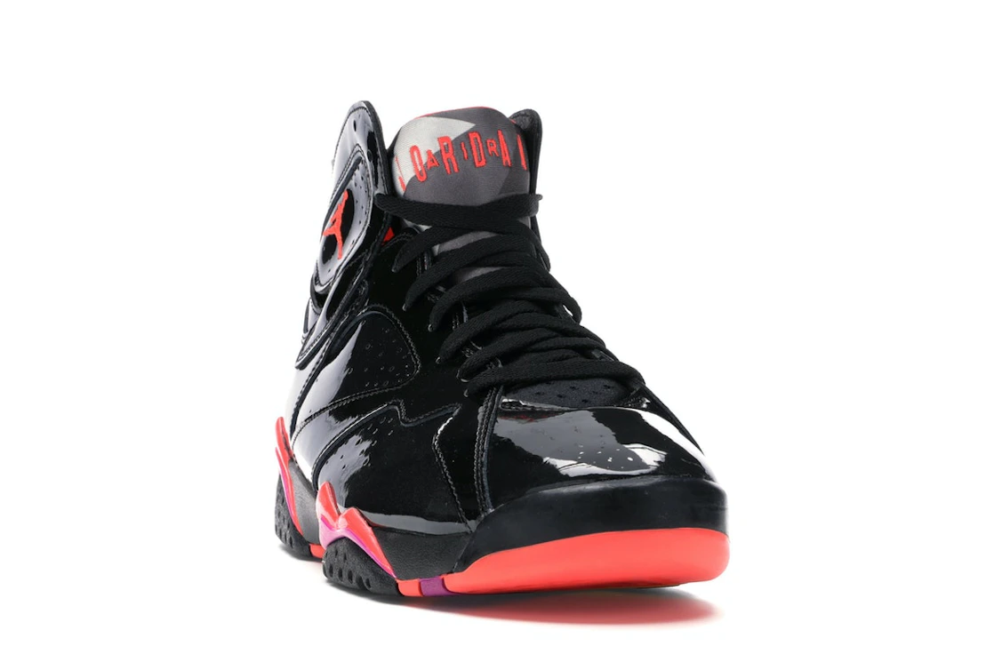 Vue 8 de Jordan 7 Retro Black Patent 