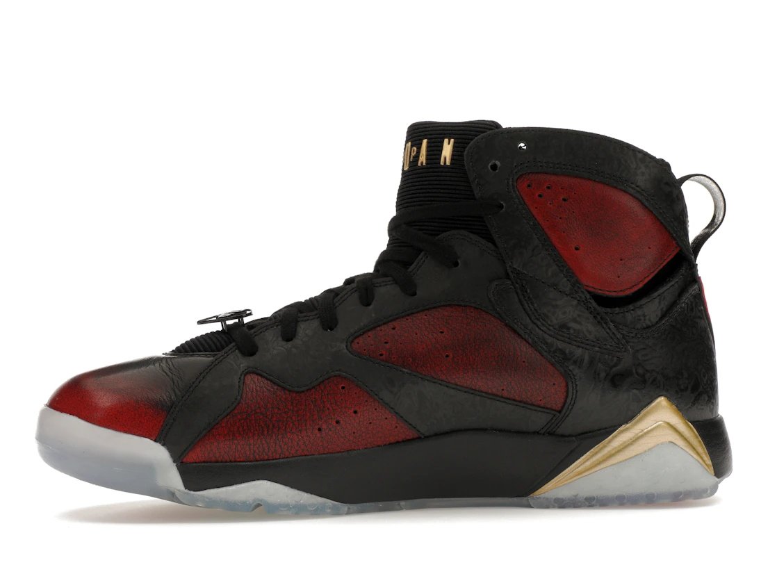 Vue 18 de Jordan 7 Retro Doernbecher