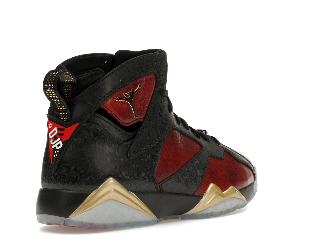 Vue 32 de Jordan 7 Retro Doernbecher
