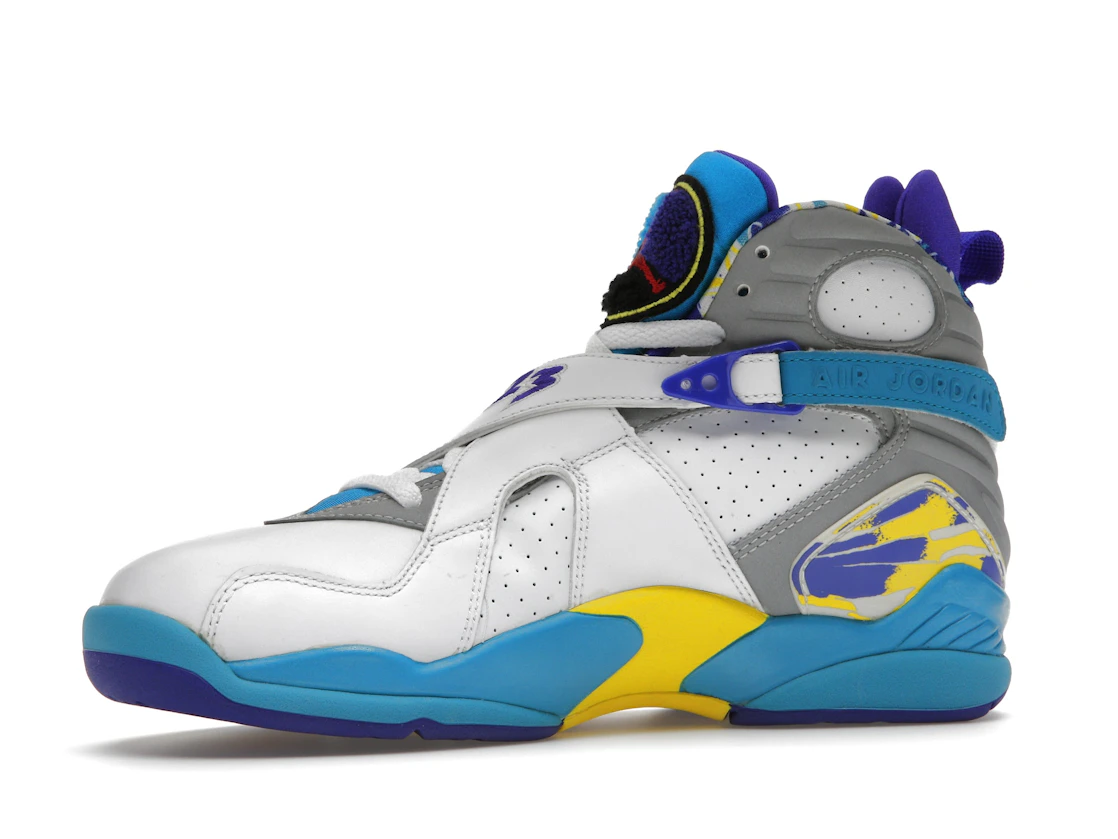 Vue 17 de Jordan 8 Retro White Aqua (2007) 