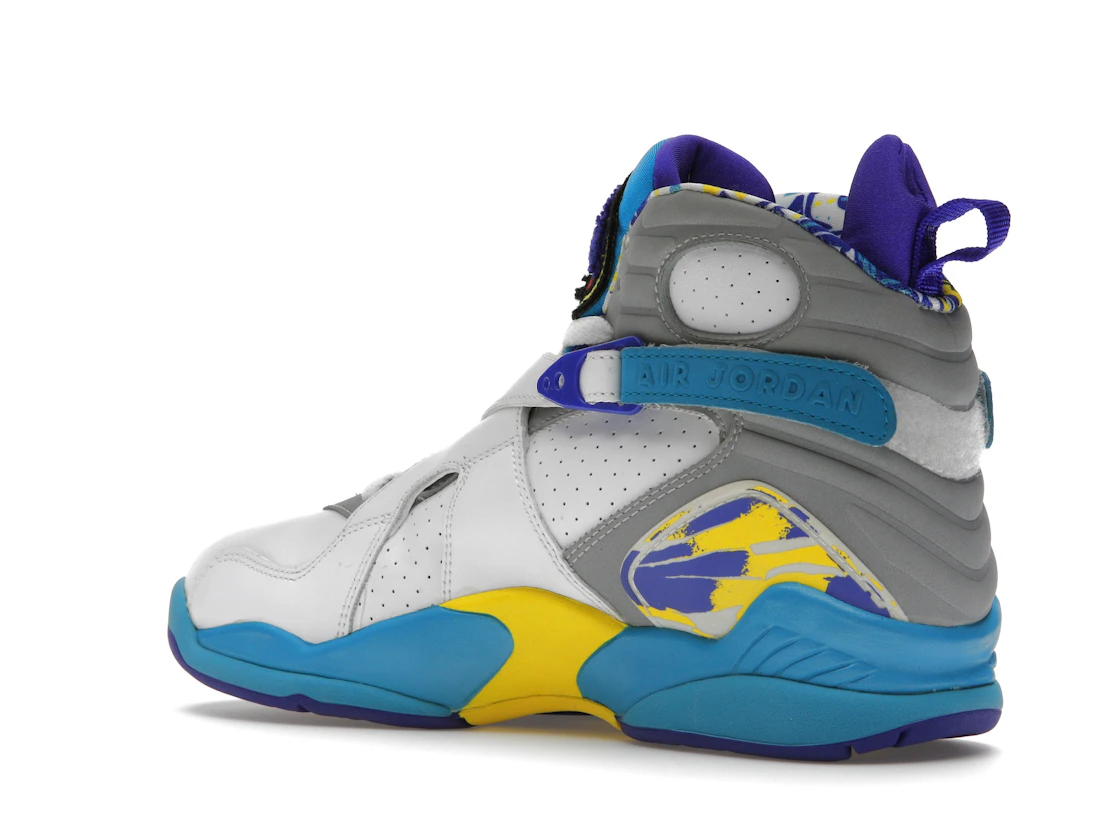 Vue 23 de Jordan 8 Retro White Aqua (2007) 