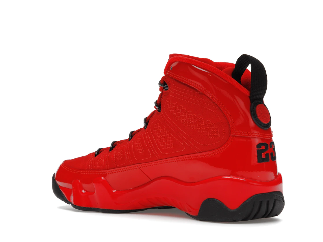 Vue 23 de Jordan 9 Retro Chile Red