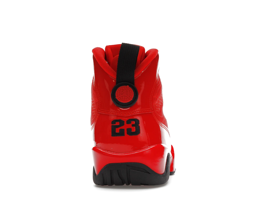 Vue 28 de Jordan 9 Retro Chile Red