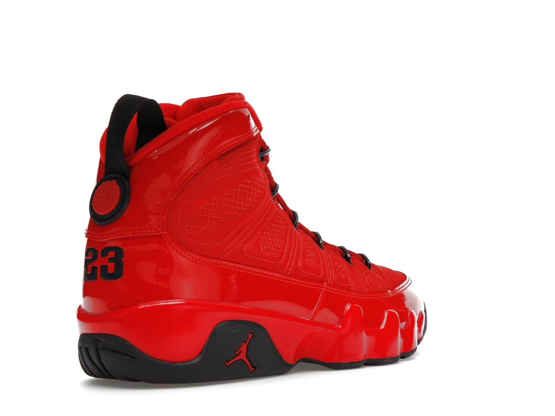 Vue 32 de Jordan 9 Retro Chile Red