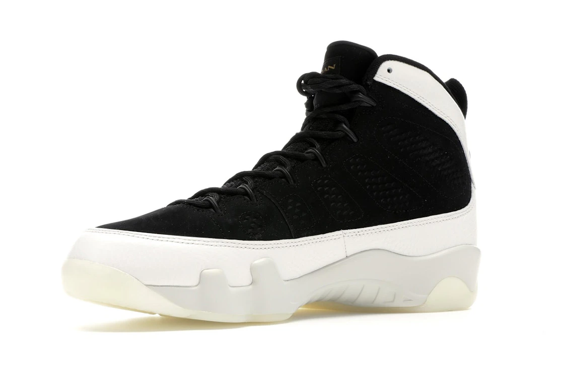 Vue 16 de Jordan 9 Retro City of Flight