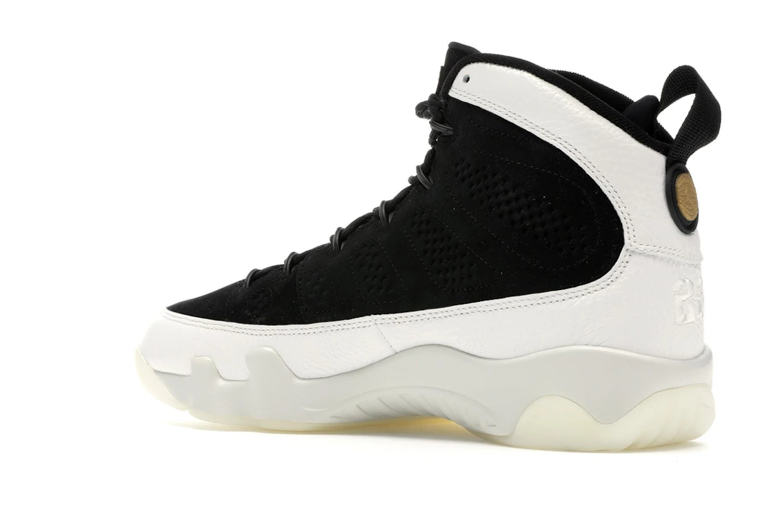 Vue 23 de Jordan 9 Retro City of Flight
