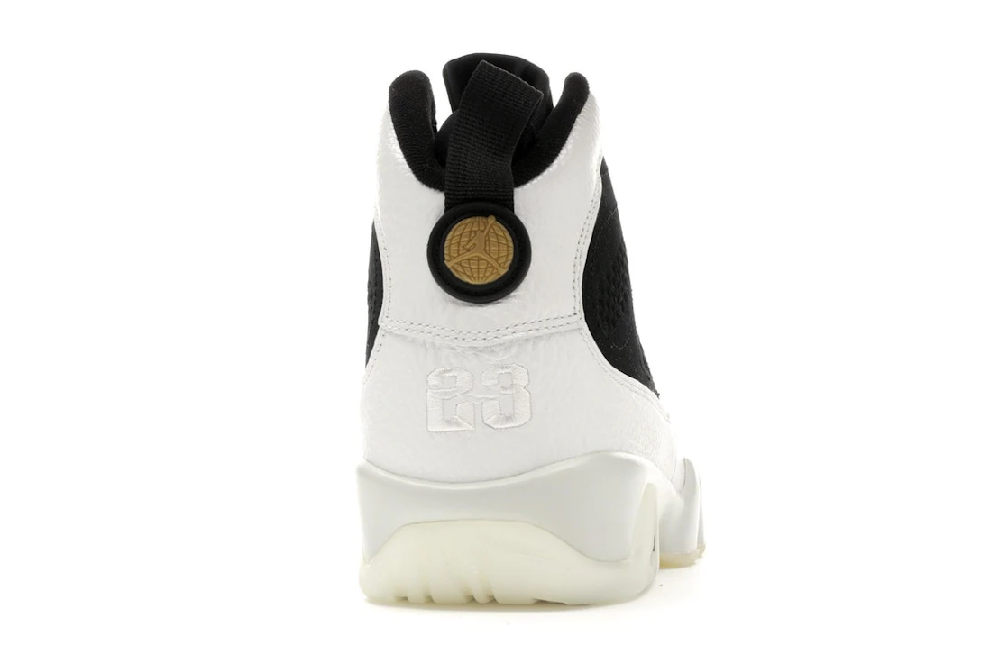 Vue 29 de Jordan 9 Retro City of Flight
