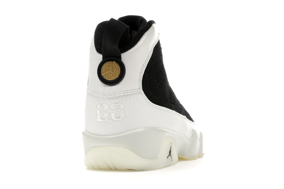 Vue 30 de Jordan 9 Retro City of Flight